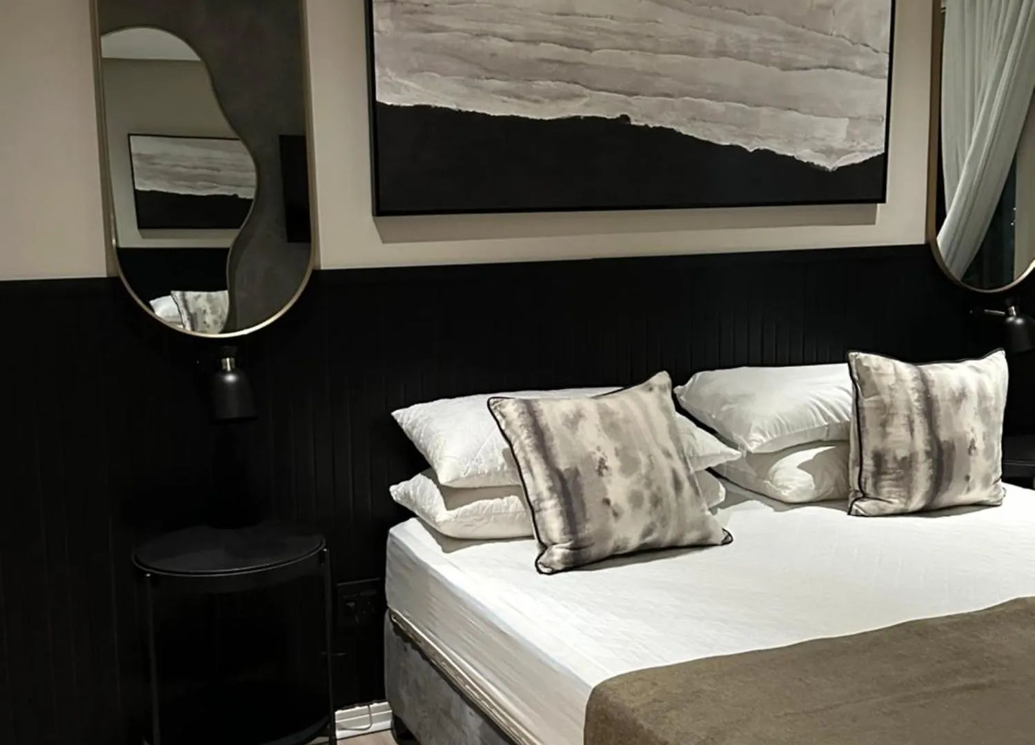 V&A Waterfront Cape Town The Most Secure And Luxurious 3 Bedroom Apartment With Views From All The Rooms !