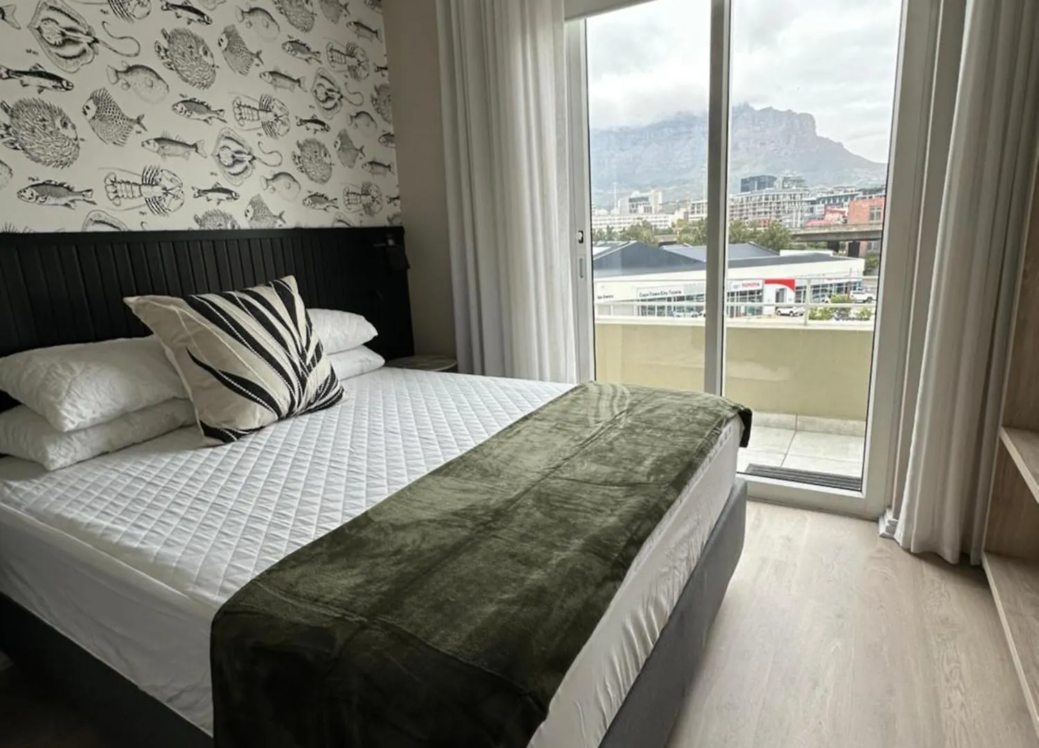 V&A Waterfront Cape Town The Most Secure And Luxurious 3 Bedroom Apartment With Views From All The Rooms ! 0*,  Südafrika